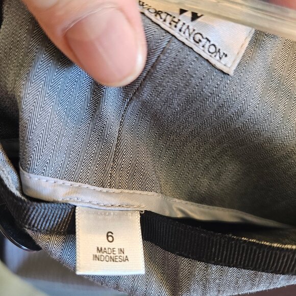 Worthington Button and Lace Skirt Size 6 - Picture 3 of 5